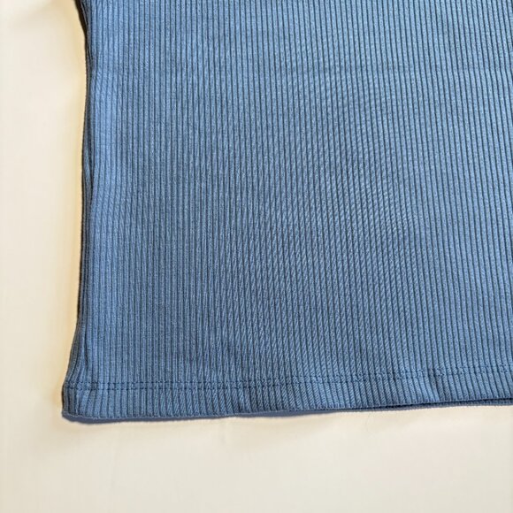 American Eagle Ribbed Cropped Blue Tank Top with Chest Keyhole Size Small - Picture 5 of 9